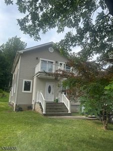 49 Mayfair Dr, West Orange, NJ, 07052