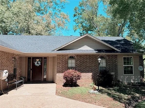 211 Big Island Loop, Deville, LA 71328