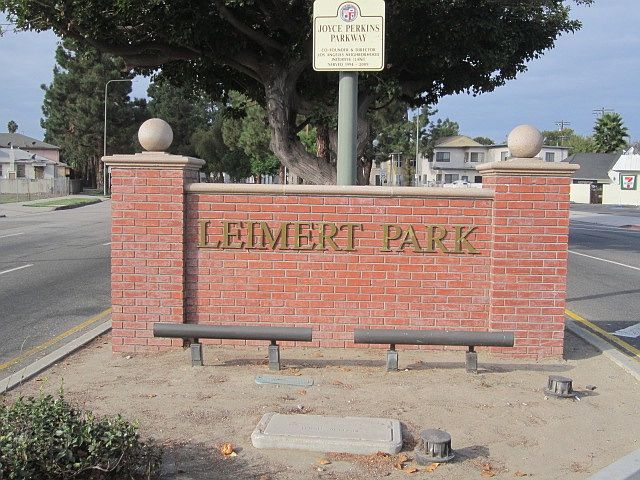 neighborhood entry