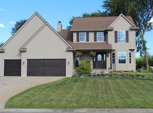 11405 Rolling Meadow Dr, Fenton, MI 48430