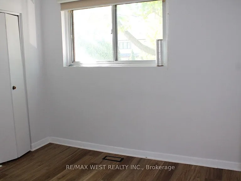 11 Fletcher Pl #MAIN — Photo 9