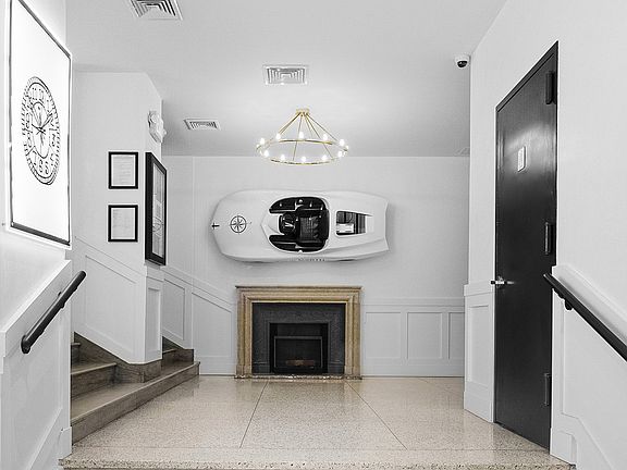 5th image of 132 E 45th St APT 4I