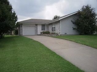 1001 E Scott St, Springfield, MO 65802