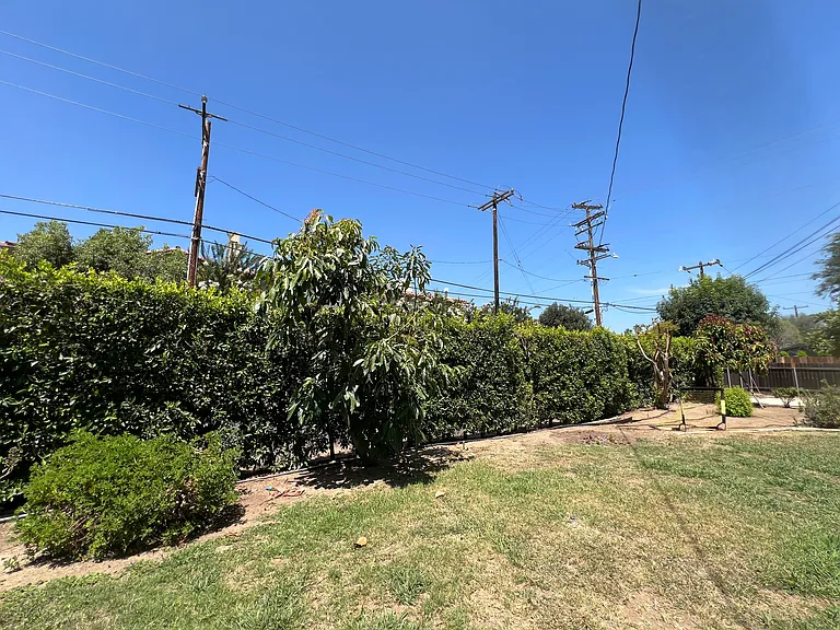 1171 Huntington Dr #D — Photo 45