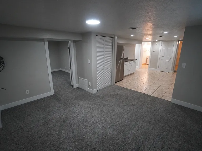 3 bed, 1.0 bath, 1212 sqft, $1,150 — Photo 8