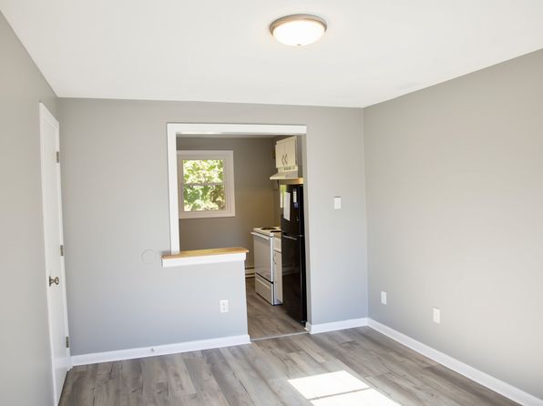29 W Lake St #29