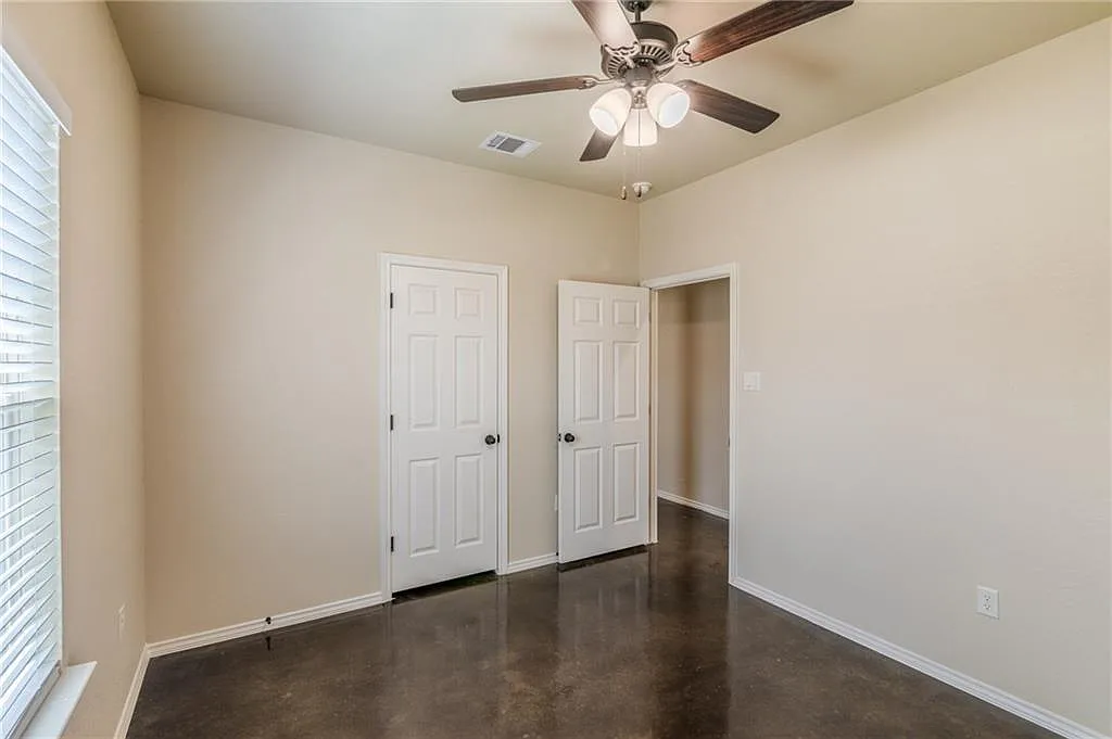 3 bed, 2.0 bath, 1250 sqft, $1,650 — Photo 4