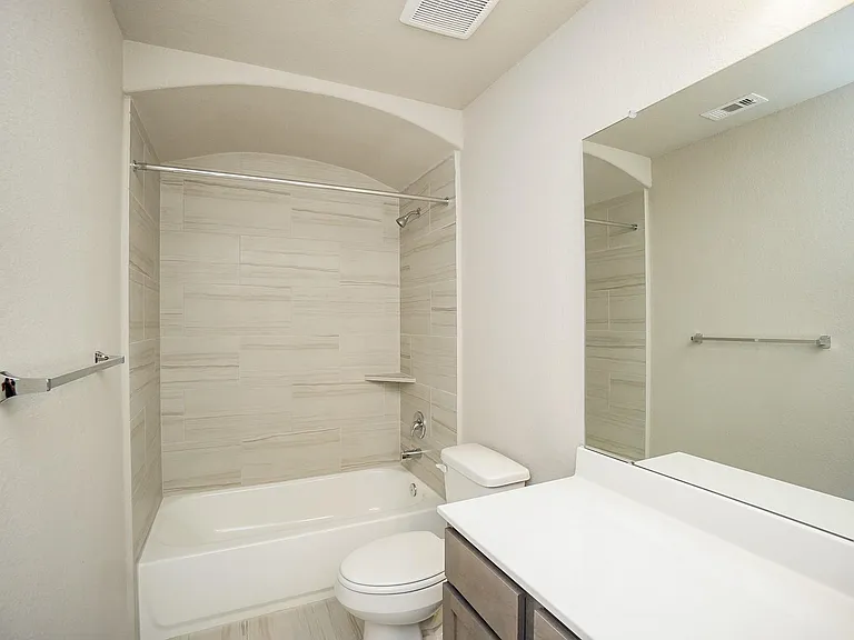5463 Grand View Dr — Photo 23