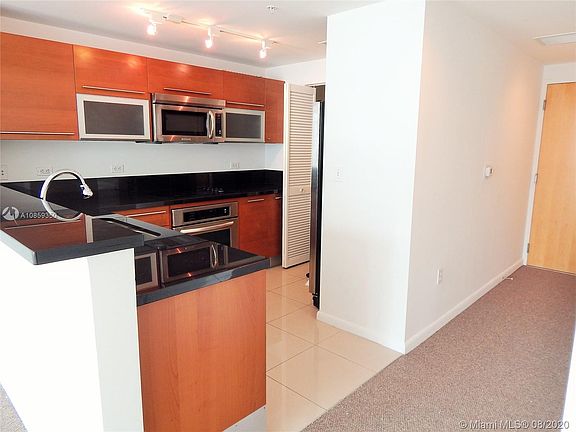 5th image of 244 Biscayne Blvd APT 1907