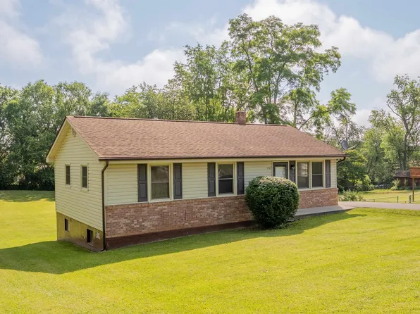 5194 Colonial Dr, Dublin, VA 24084