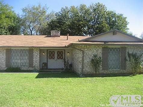 1st image of 8022 Hickory Frst