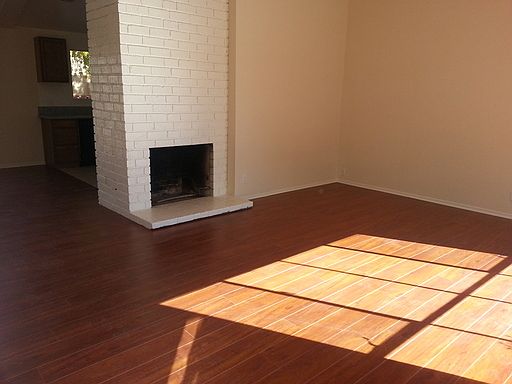 3rd image of 1011 W Avenue H1