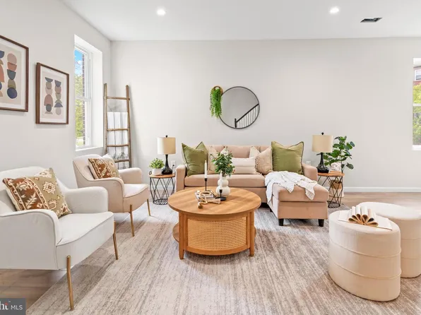 2334 Ocala Ave, Baltimore, MD 21215