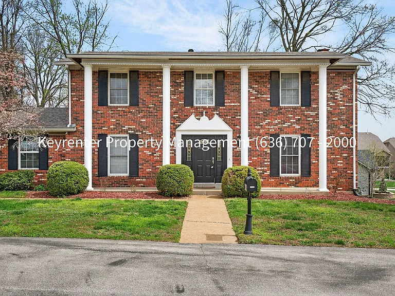 15362 Olive Blvd — Photo 1