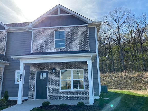 3rd image of 488 Bellingham Dr NE