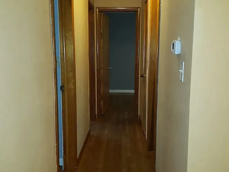117 N Hillsdale Dr — Photo 8