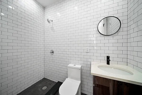 Rented by Compass | media 21