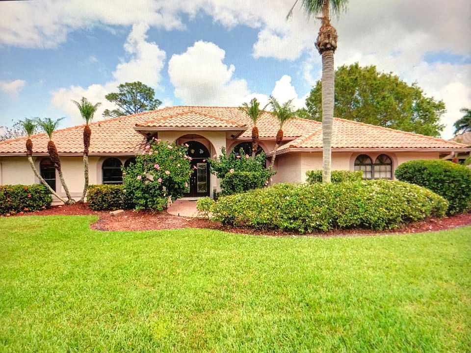 1st image of 645 SW Palmetto Cv