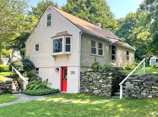 196 Beach St, North Kingstown, RI 02852