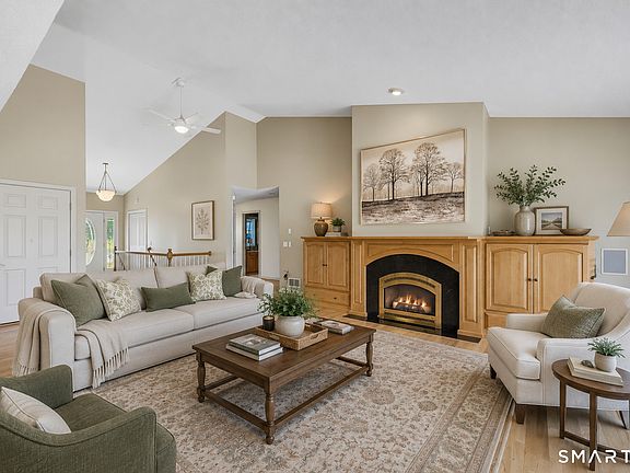 3rd image of 55 Rockville Road