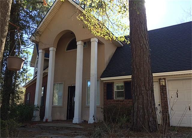 1st image of 14151 Buckingham Ln