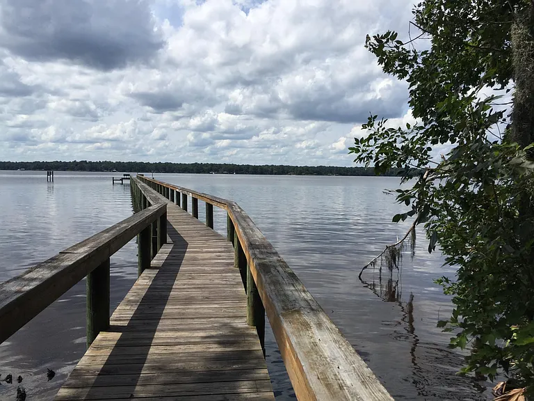 community dock