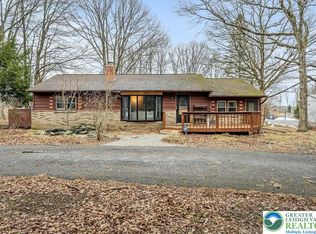 159 Summit Ave, Pocono Summit, PA 18346