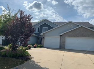 596 Kelvington Dr APT 3, Sun Prairie, WI 53590