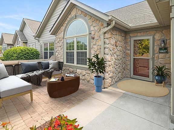2nd image of 16637 Brownstone Ct