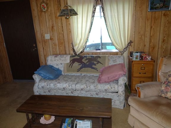 3rd image of 13632 E 44th Dr