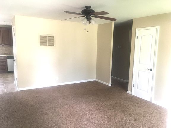 2nd image of 564 Palace Ln