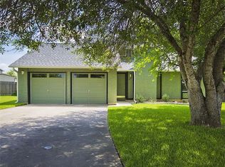 906 Garden Valley Cv, Round Rock, TX 78664