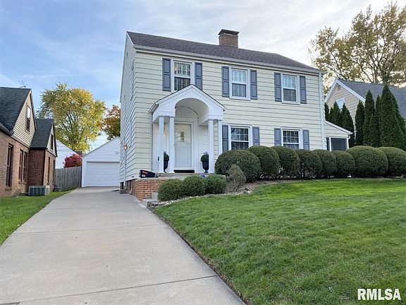 2nd image of 406 W Maywood Ave