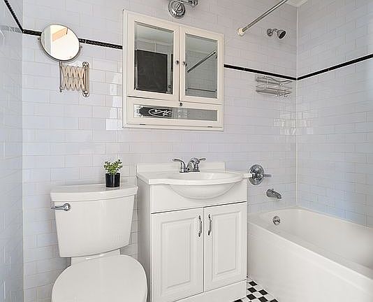 5th image of 895 Myrtle Ave APT 4B