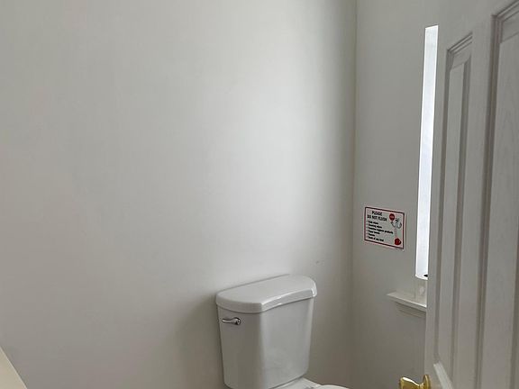 2nd image of 3535 N 8th St Floor 2