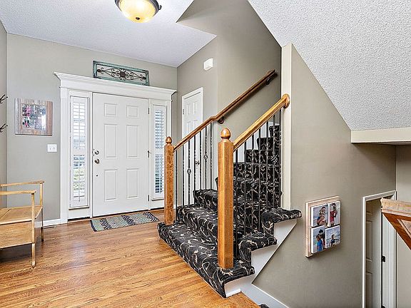 4th image of 5808 Brockway St