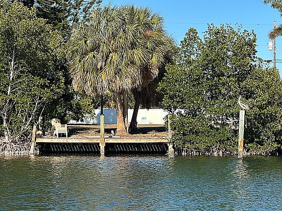 2nd image of 4803 Commonwealth Rd