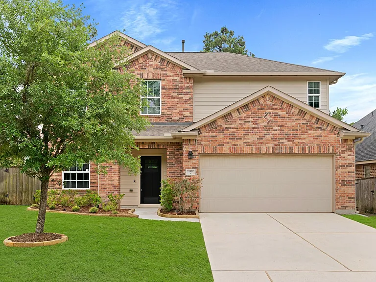 169 Forest Heights Ln — Photo 1