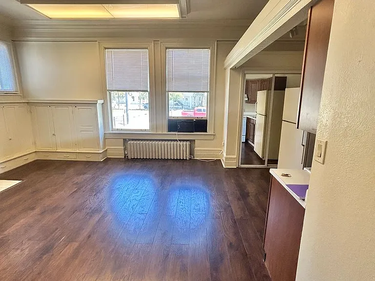 141 E Warm Springs Ave — Photo 5