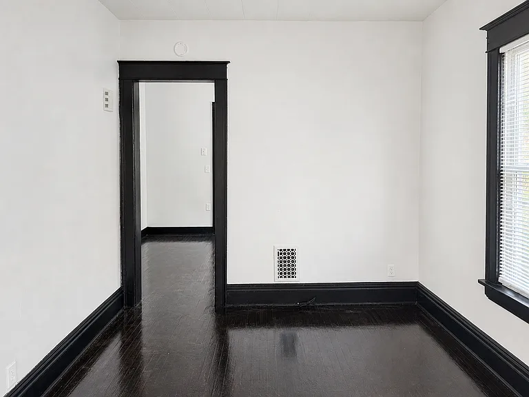 50-52 Winterroth St — Photo 5