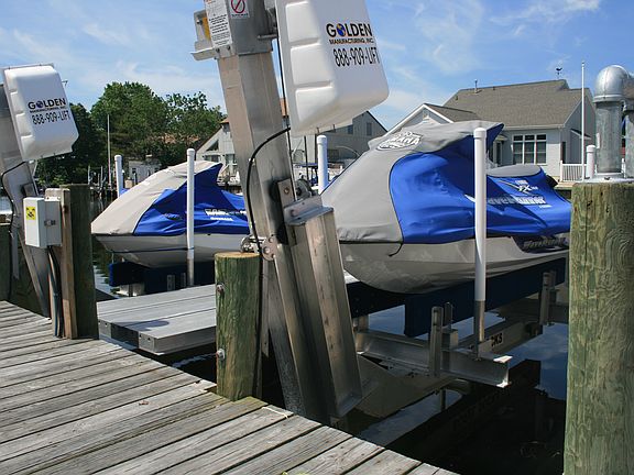 Custom jet ski lift
