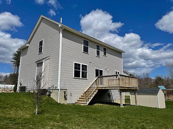 2nd image of 48 West Meadow Ct.