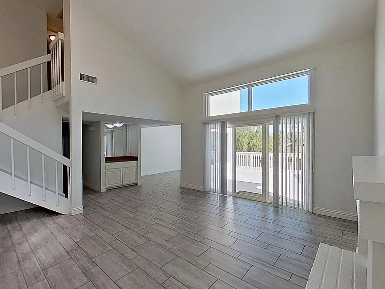 23946 Copenhagen St — Photo 7