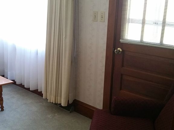 3rd image of 2392 Saltville Hwy