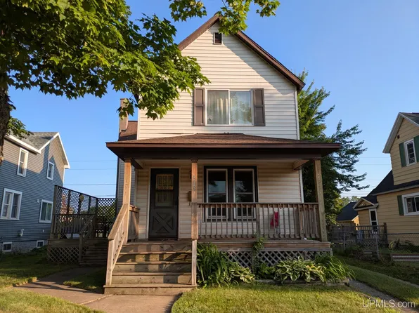 423 Cherry St, Negaunee, MI 49866