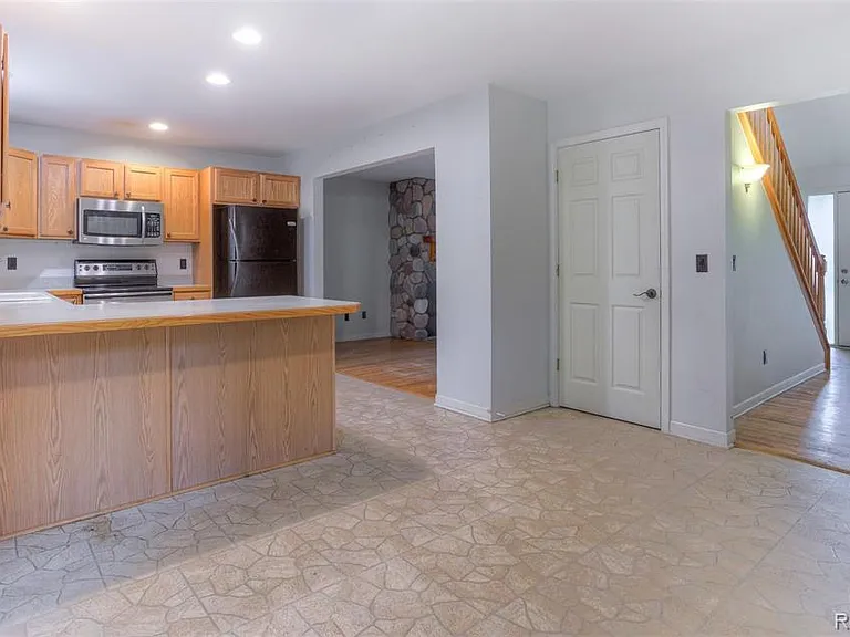 3930 Dunning Rd — Photo 24