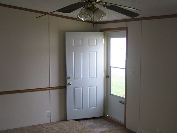 3rd image of 12844 Meadow Dr