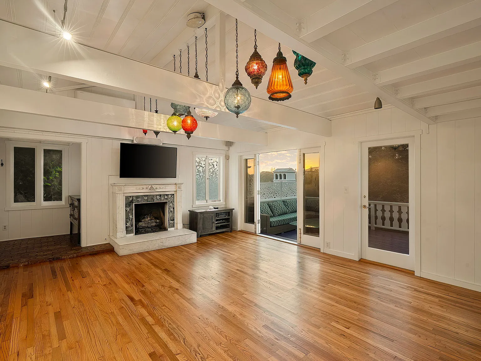 3 bed, 3.5 bath, 2123 sqft, $13,000 — Photo 3