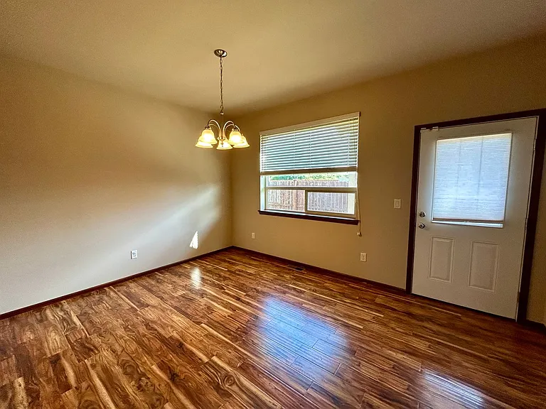 5244 Arrow Ct — Photo 3