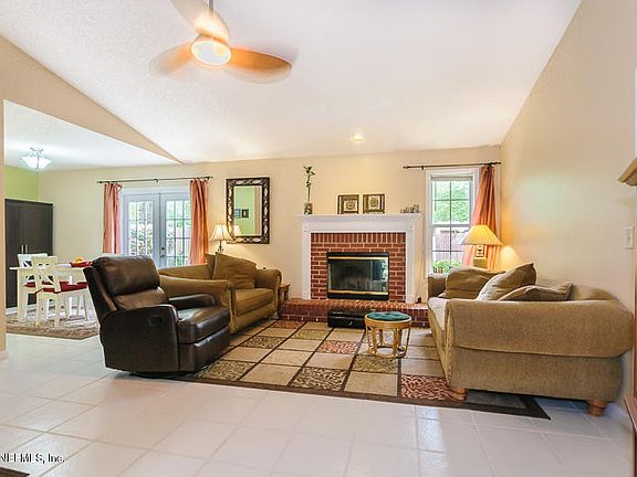 4th image of 3179 Sweetwater Oaks Dr N